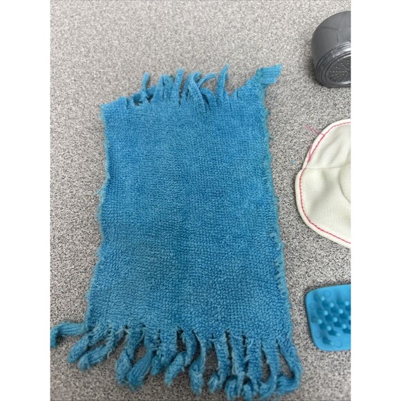 Vintage Barbie Beach Fun Accessories, Towel, Swimsuits, Sunglasses, And More - Picture 2 of 13